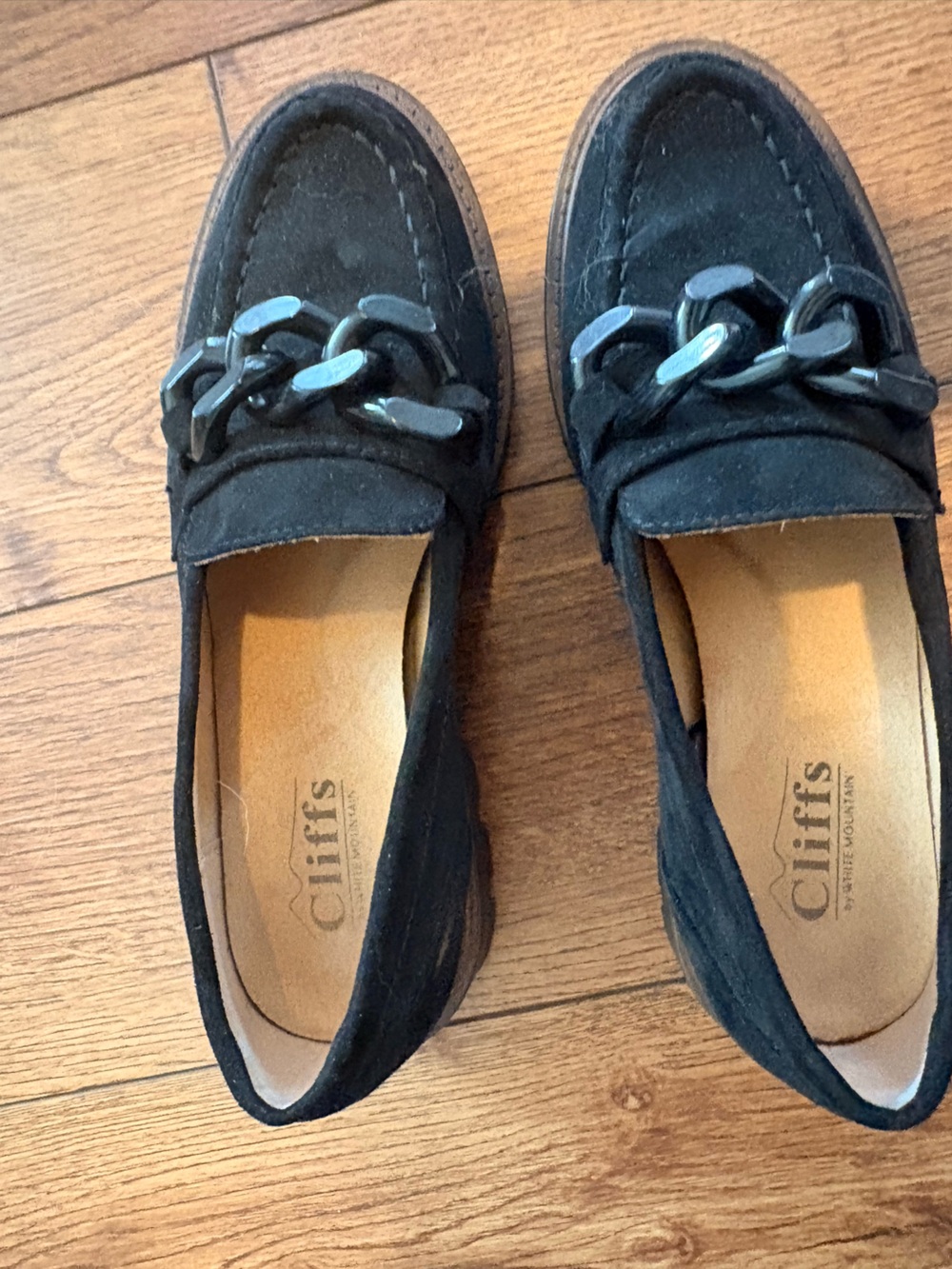 Cliffs by WHITE MOUNTAIN Black Chain-Trim Suede Loafers